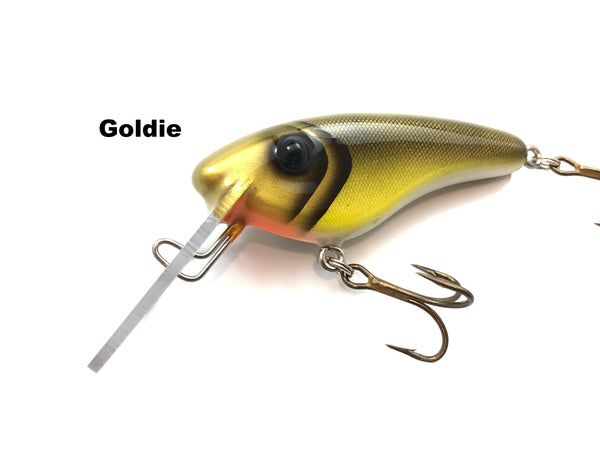 Llungen Lures Stray Cat