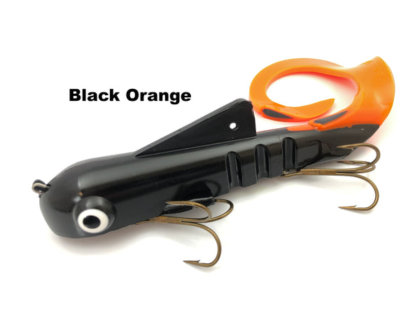 Musky Innovations Shallow Mag Dawg - Black Orange