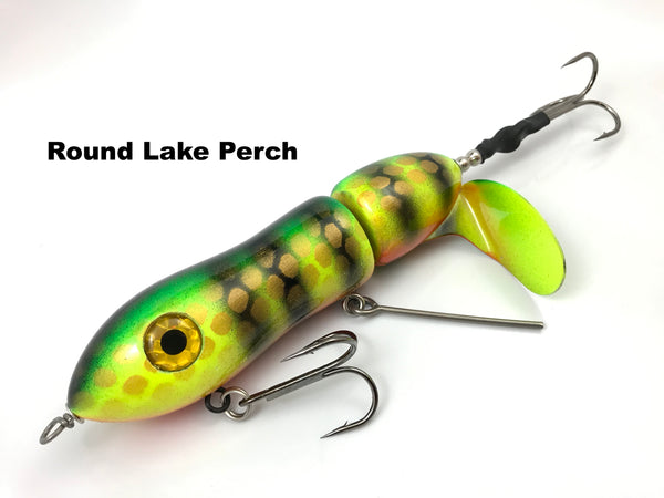 Big Mama Lures Twisted Sister Clicker